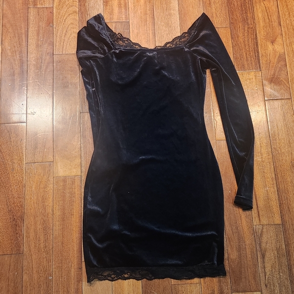 Long sleeve velvet short dress - Picture 6 of 6